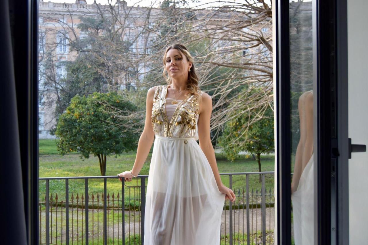 Royal Gardens Bed & Breakfast Caserta Bagian luar foto