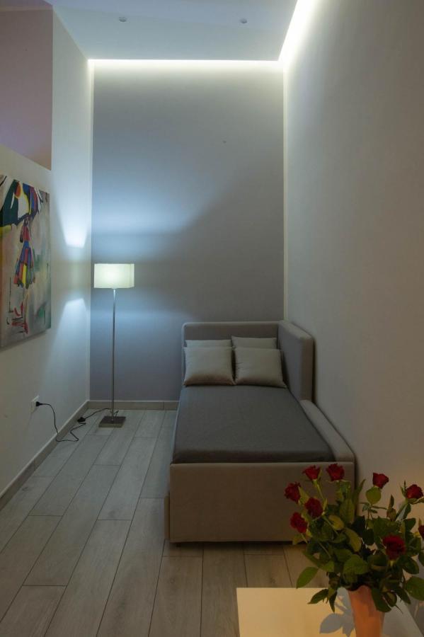 Royal Gardens Bed & Breakfast Caserta Bagian luar foto